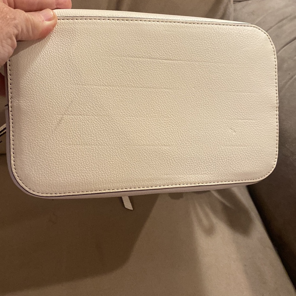 Kate Spade - Picture 4 of 7